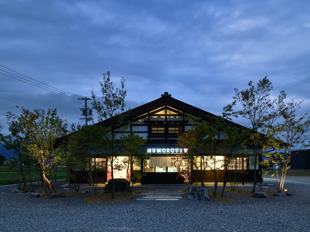 ニューモラス外観2