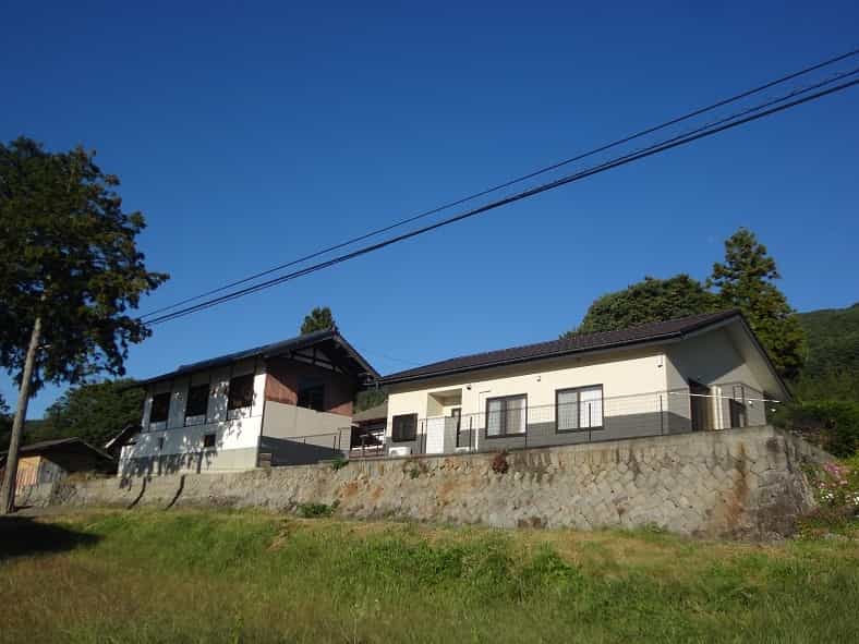 アルプスと広い敷地の農村物件（空き家情報）
