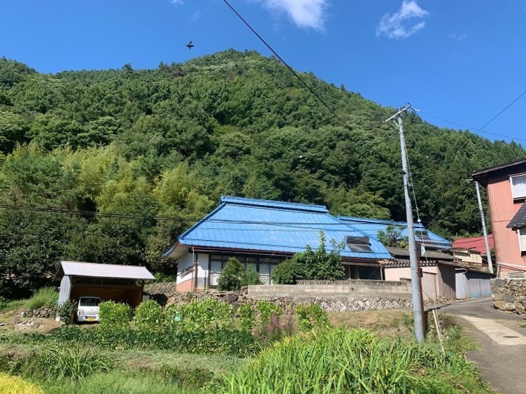松代のこぶりな古民家外観1
